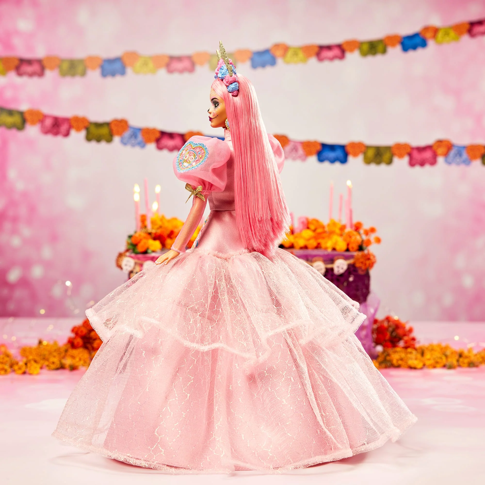 2023 DĂa De Muertos Barbie x Pink Magnolia Doll - Image 3