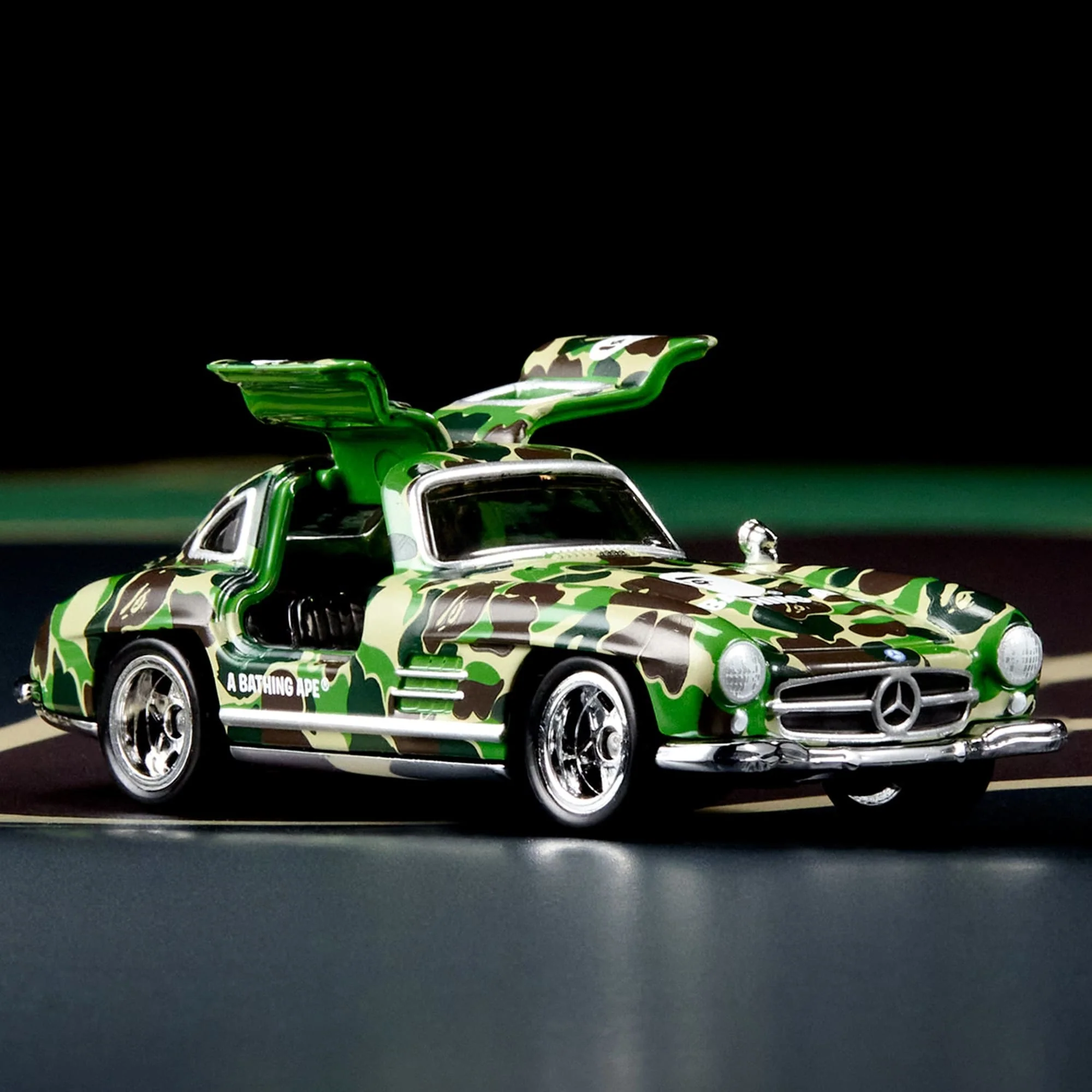 BAPE Hot Wheels 1955 Mercedes-Benz 300 SL - Image 2