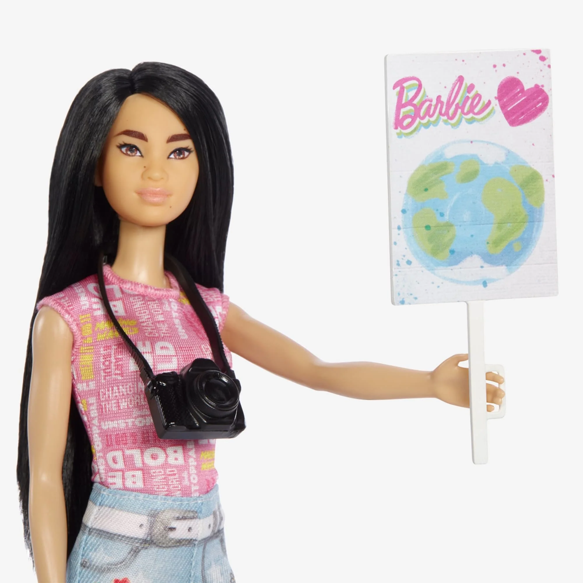 Barbie Eco-Leadership Team (2022 Career of the Year Four Doll Set) - Image 6