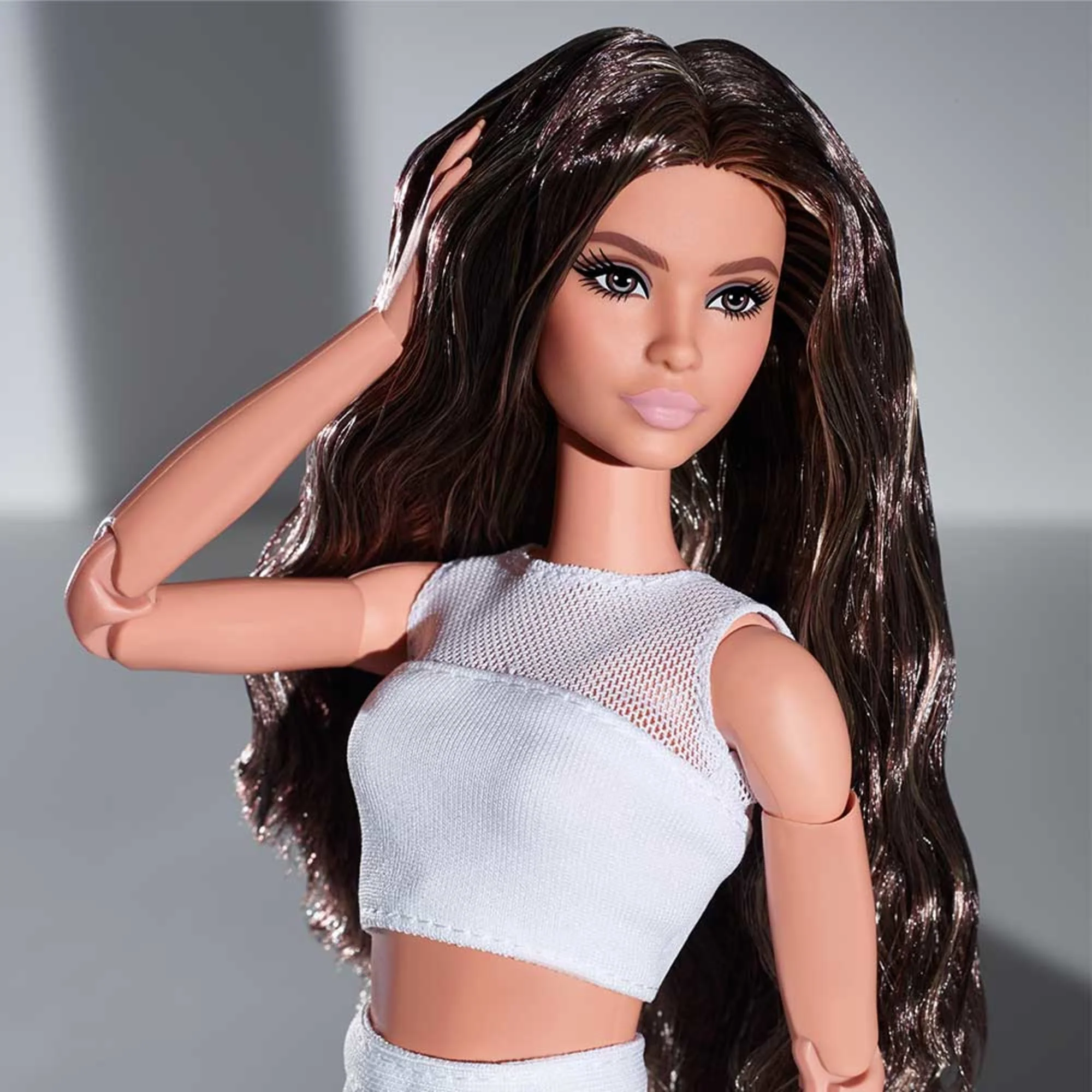Barbie Looks Doll (Original, Brunette Wavy Hair) - Image 5