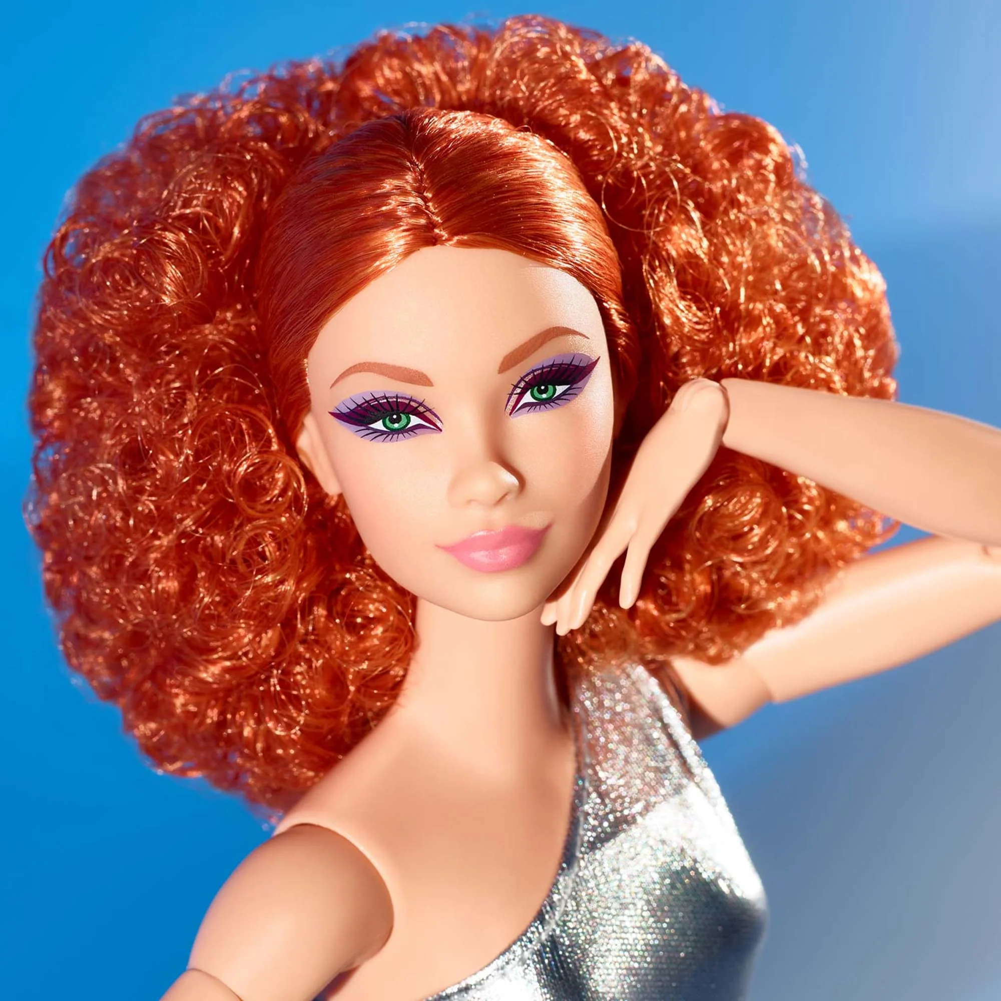 Barbie Signature Barbie Looks Doll (Original, Red) - Image 5