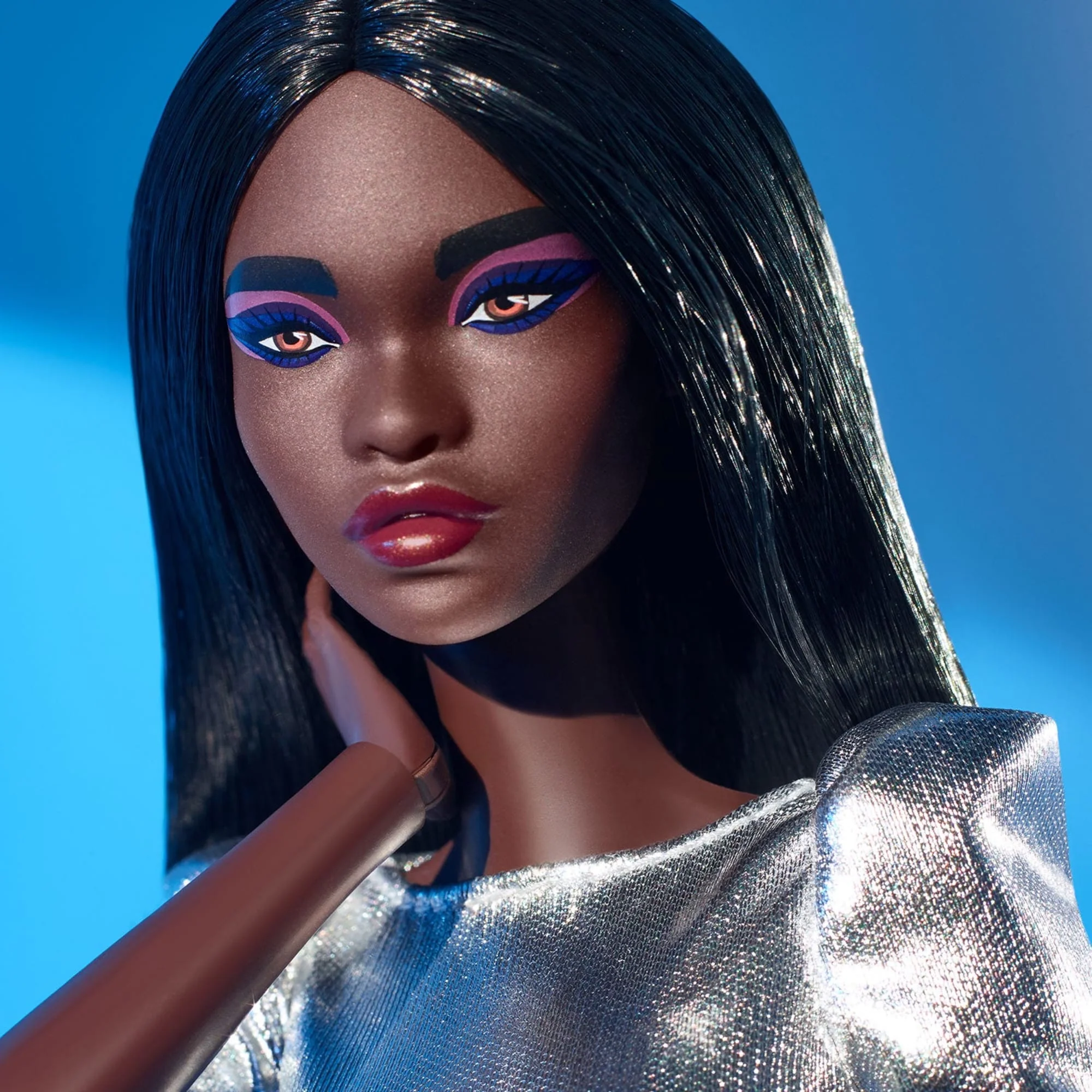 Barbie Signature Barbie Looks Doll (Tall, Dark Brown) - Image 7
