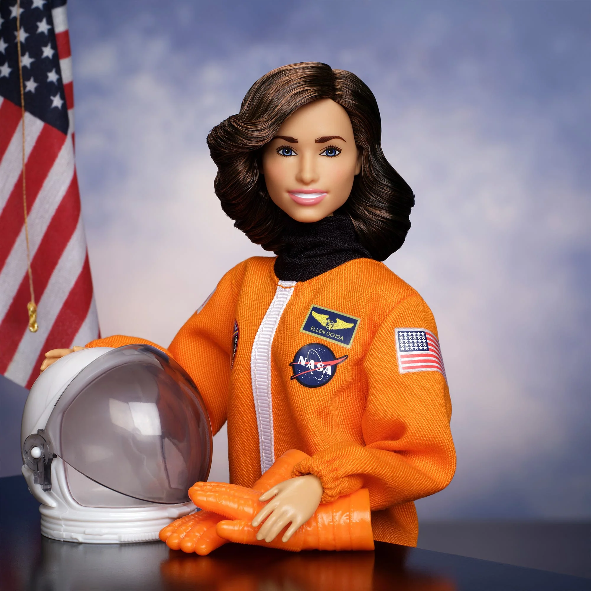 Barbie Inspiring Women Ellen Ochoa Doll - Image 5