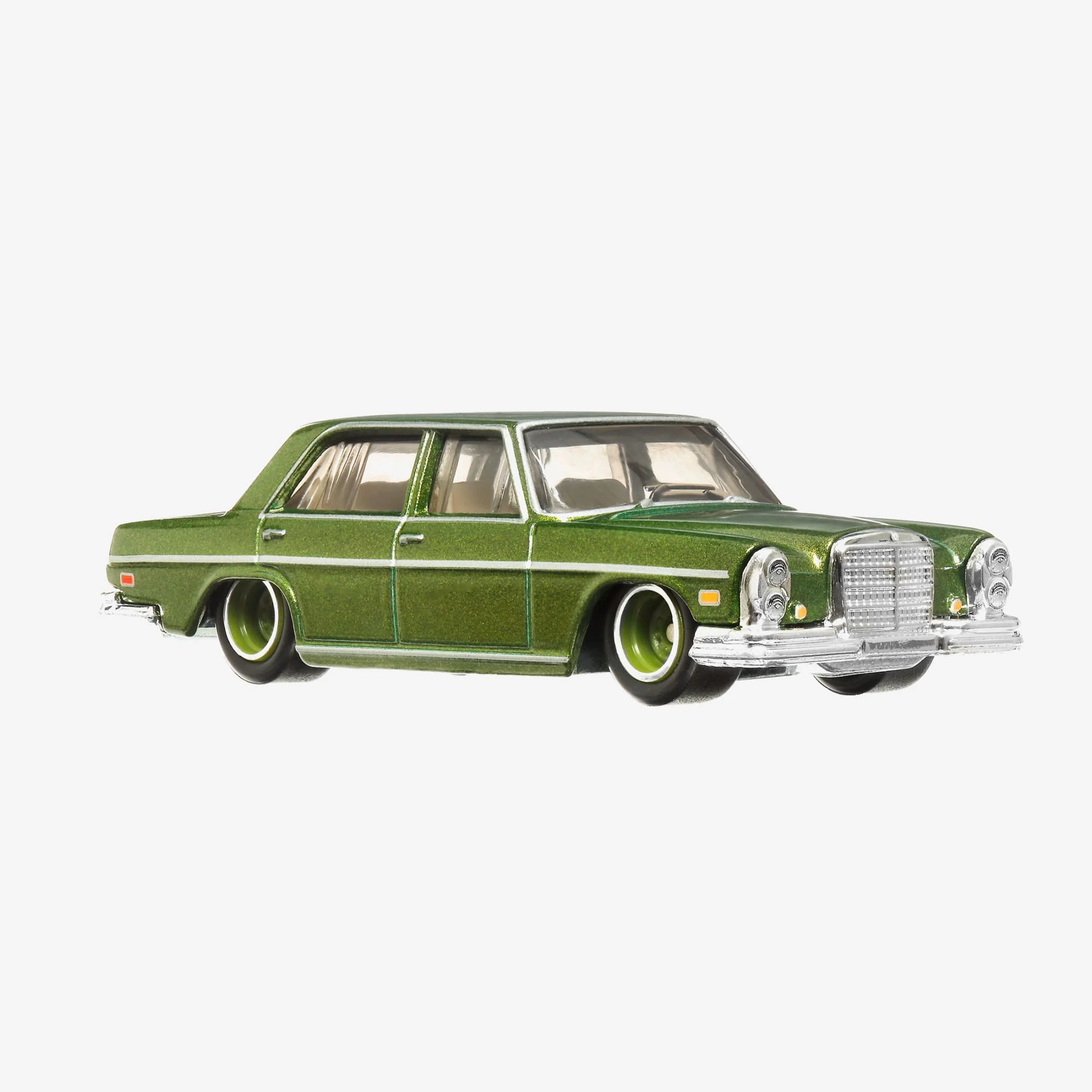 Hot Wheels Car Culture Circuit Legends Vehicles - ‘71 Mercedes-Benz 280 SEL 4.5 - Image 4