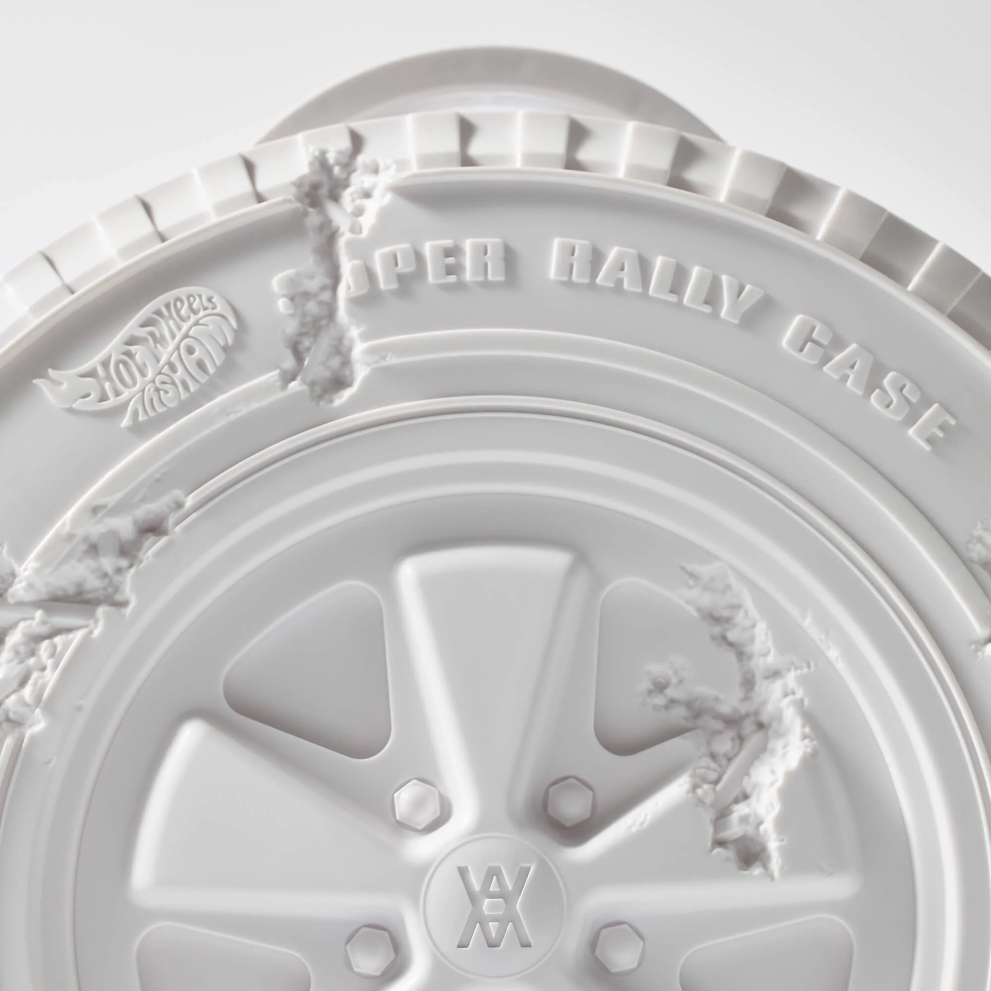 Hot Wheels x Daniel Arsham Eroded Porsche 930 and Rally Case - Image 13