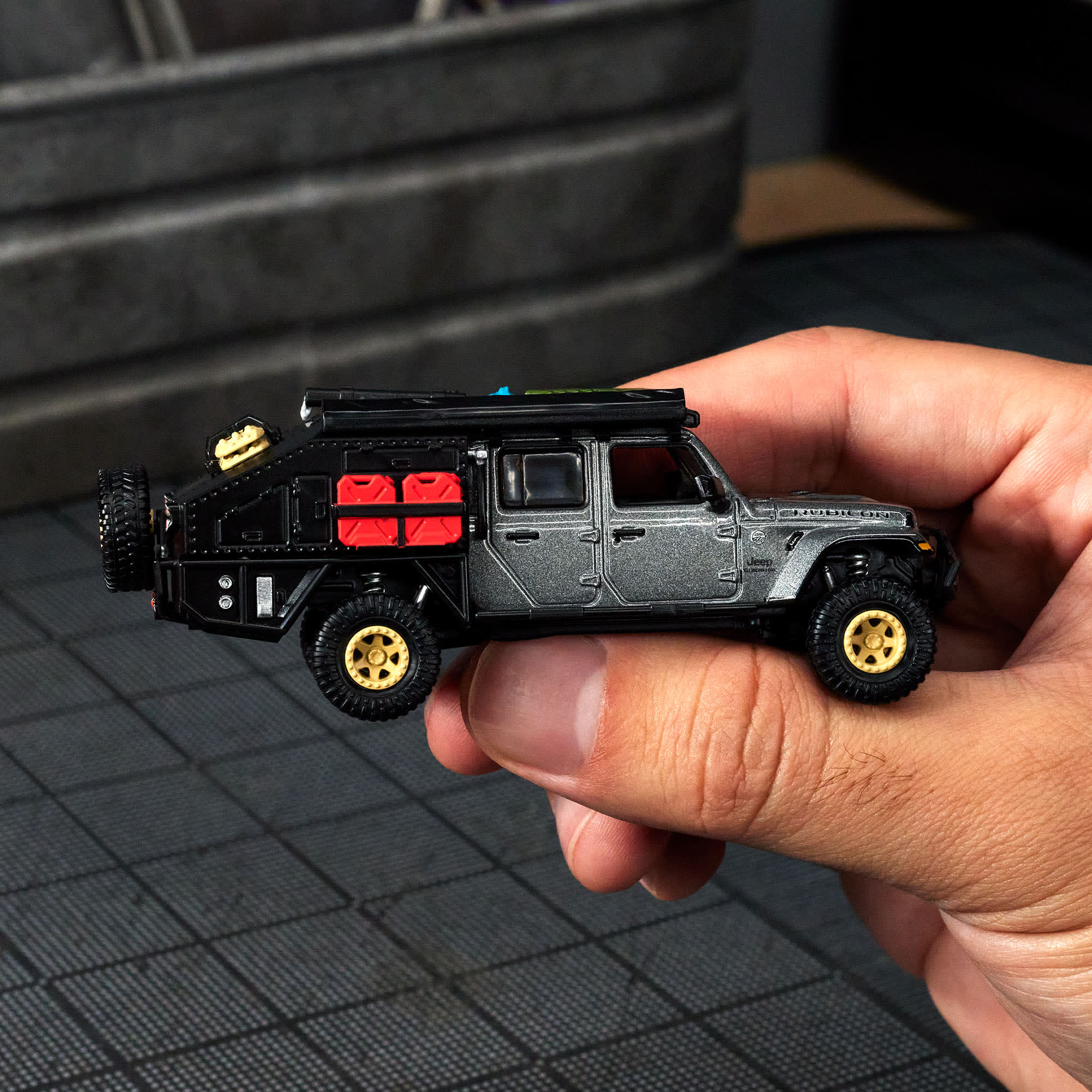 Hot Wheels Elite 64 Mod Shop ’24 Jeep Gladiator - Image 13