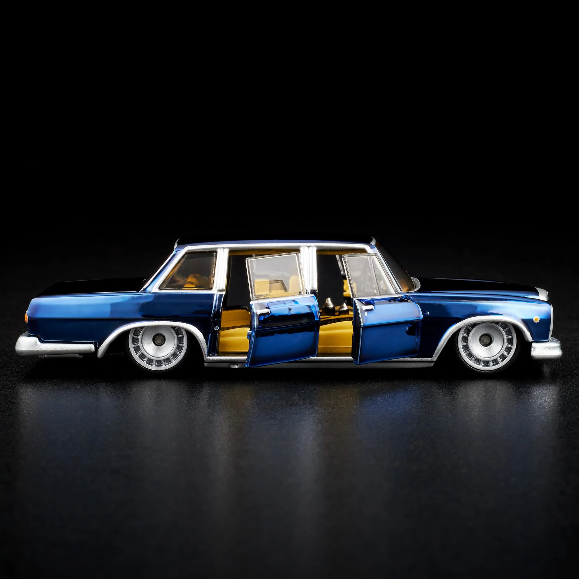 RLC Exclusive 1964 Mercedes-Benz 600 - Image 10