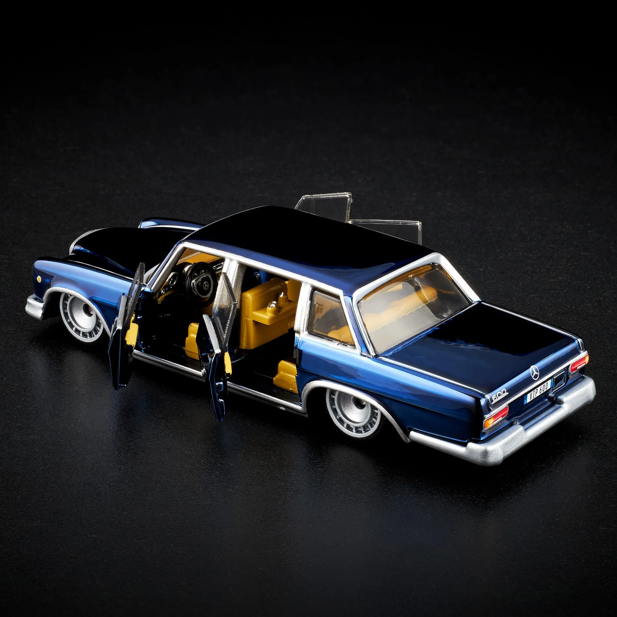 RLC Exclusive 1964 Mercedes-Benz 600 - Image 18