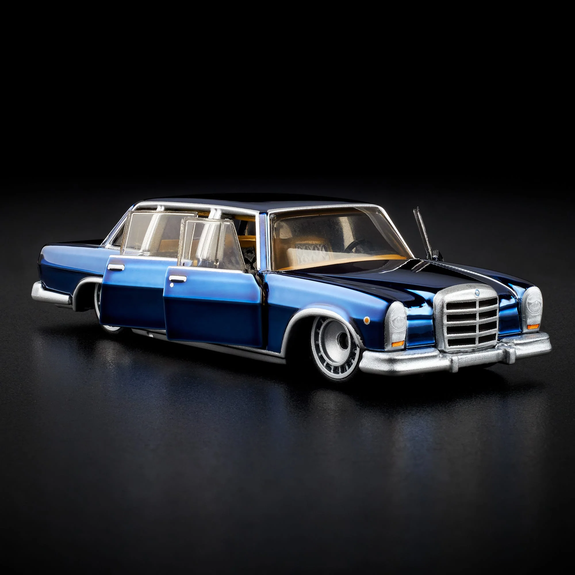 RLC Exclusive 1964 Mercedes-Benz 600 - Image 2