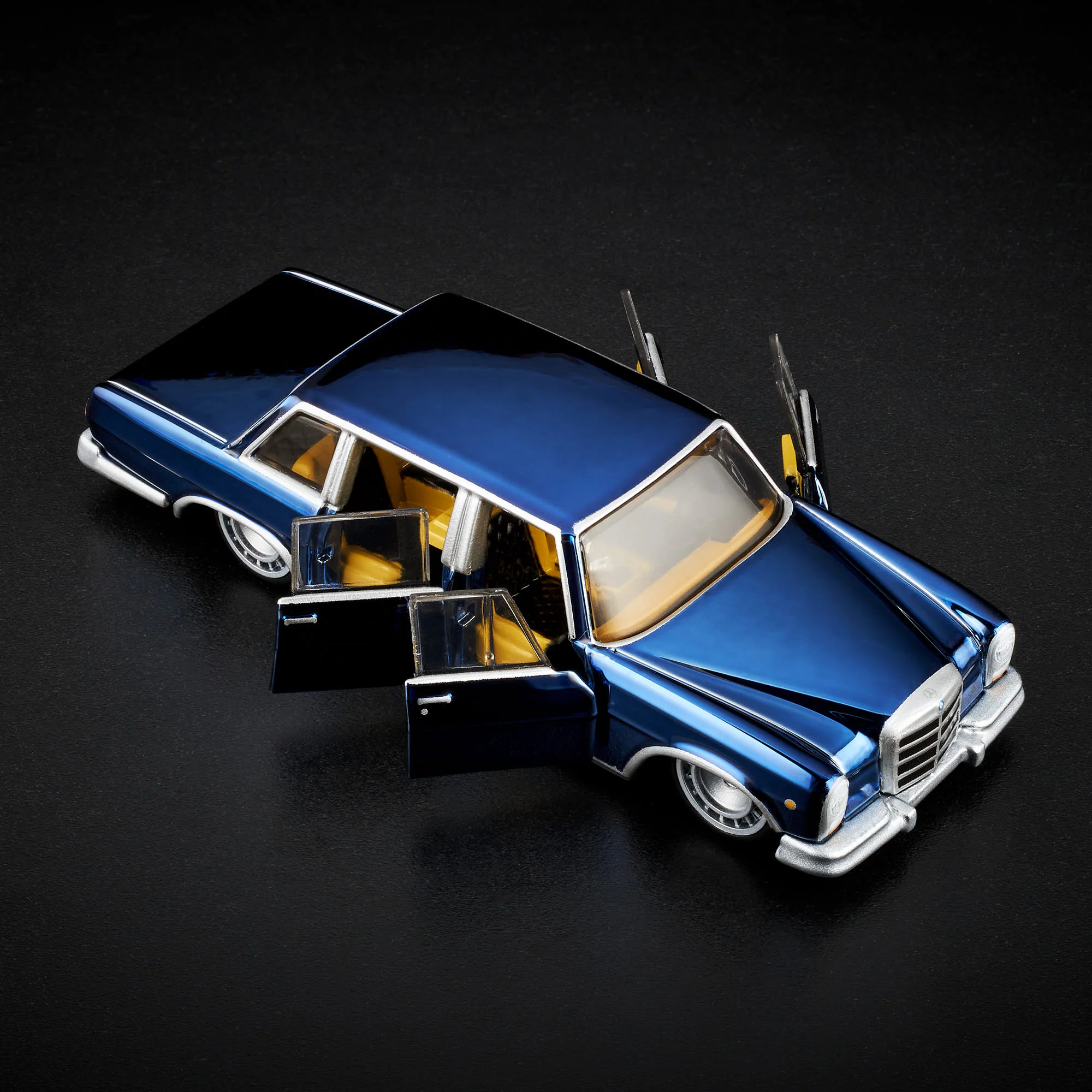 RLC Exclusive 1964 Mercedes-Benz 600 - Image 22