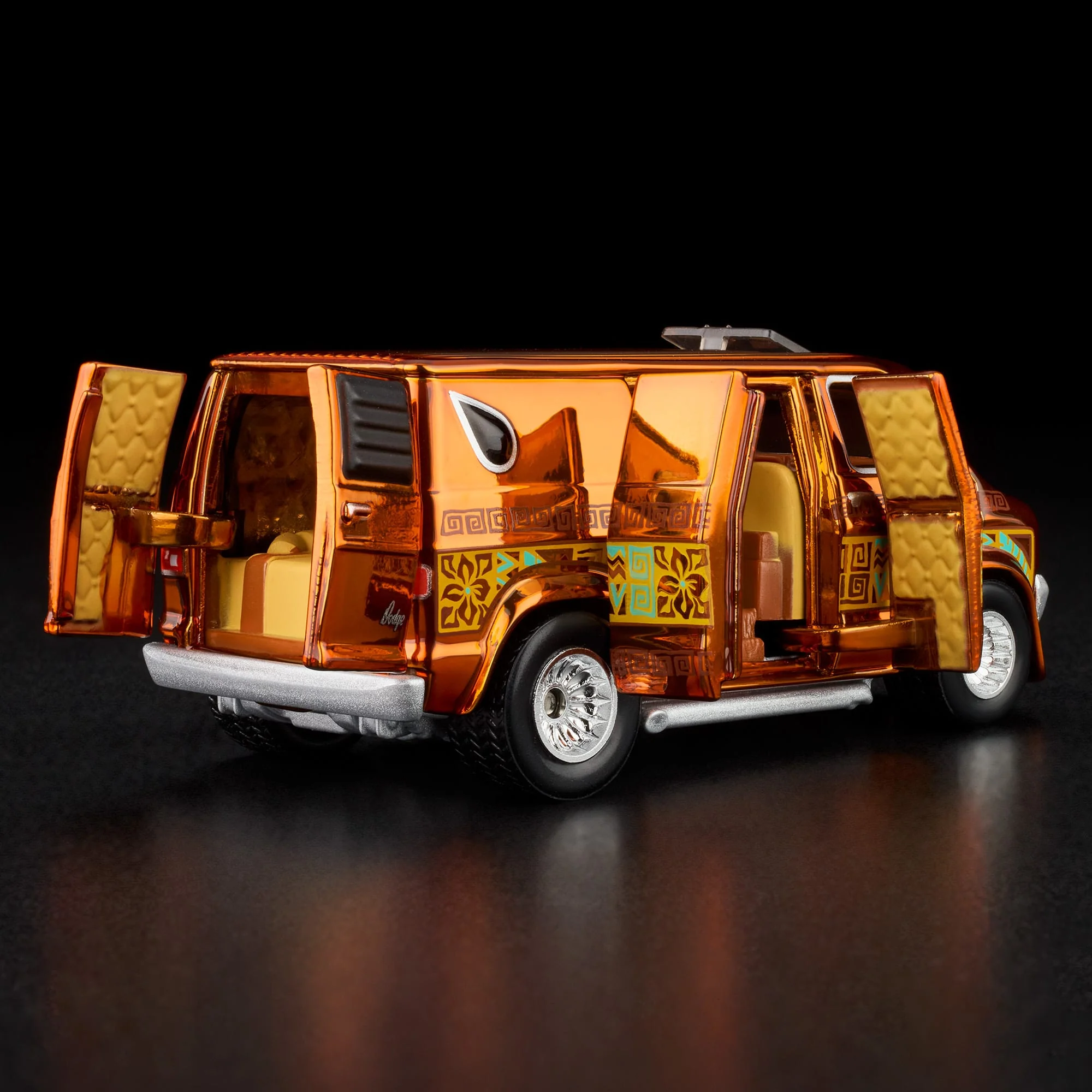RLC Exclusive ‘70s Dodge Tradesman Van - Image 12