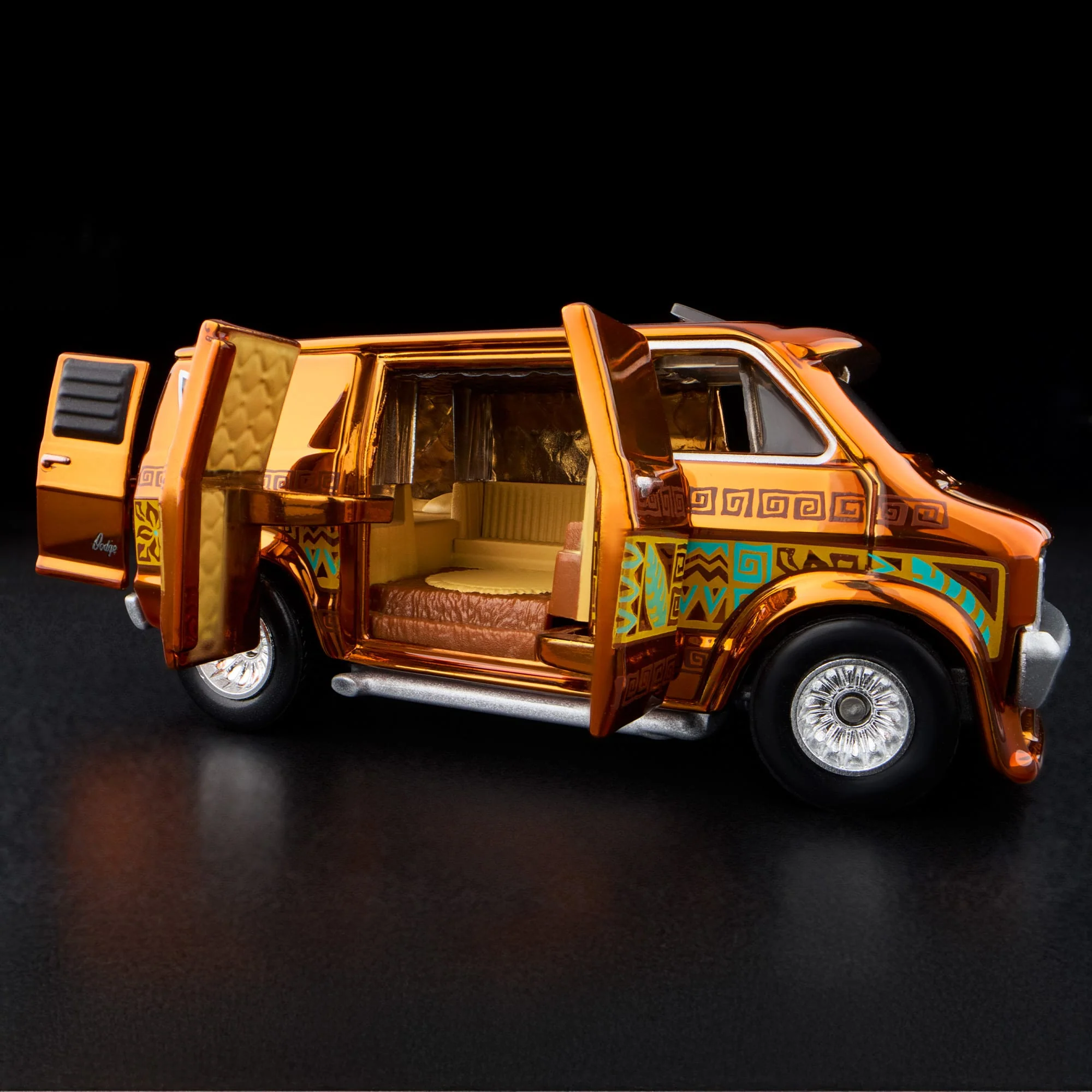 RLC Exclusive ‘70s Dodge Tradesman Van - Image 18