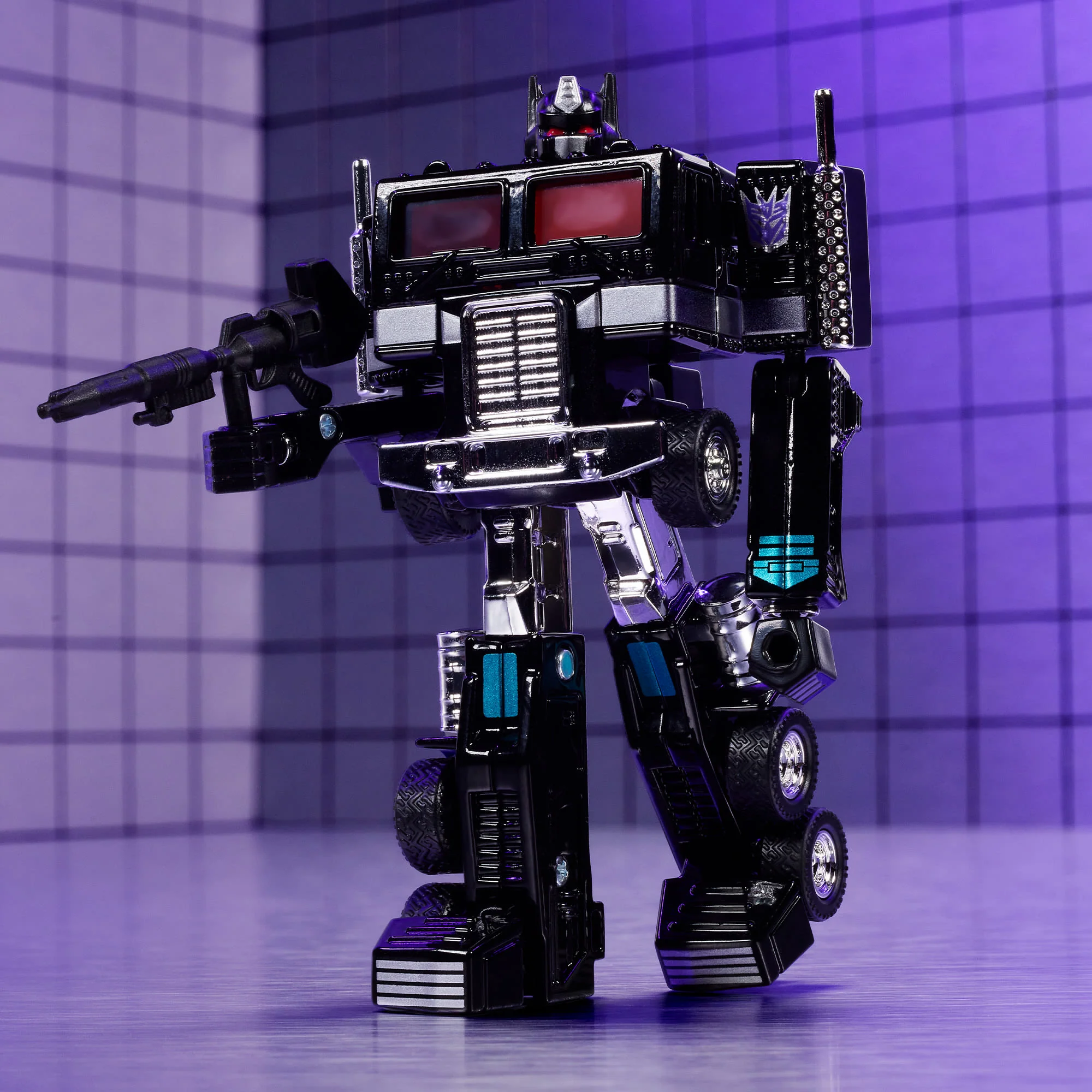 Hot Wheels Transformers Nemesis Prime - Image 3