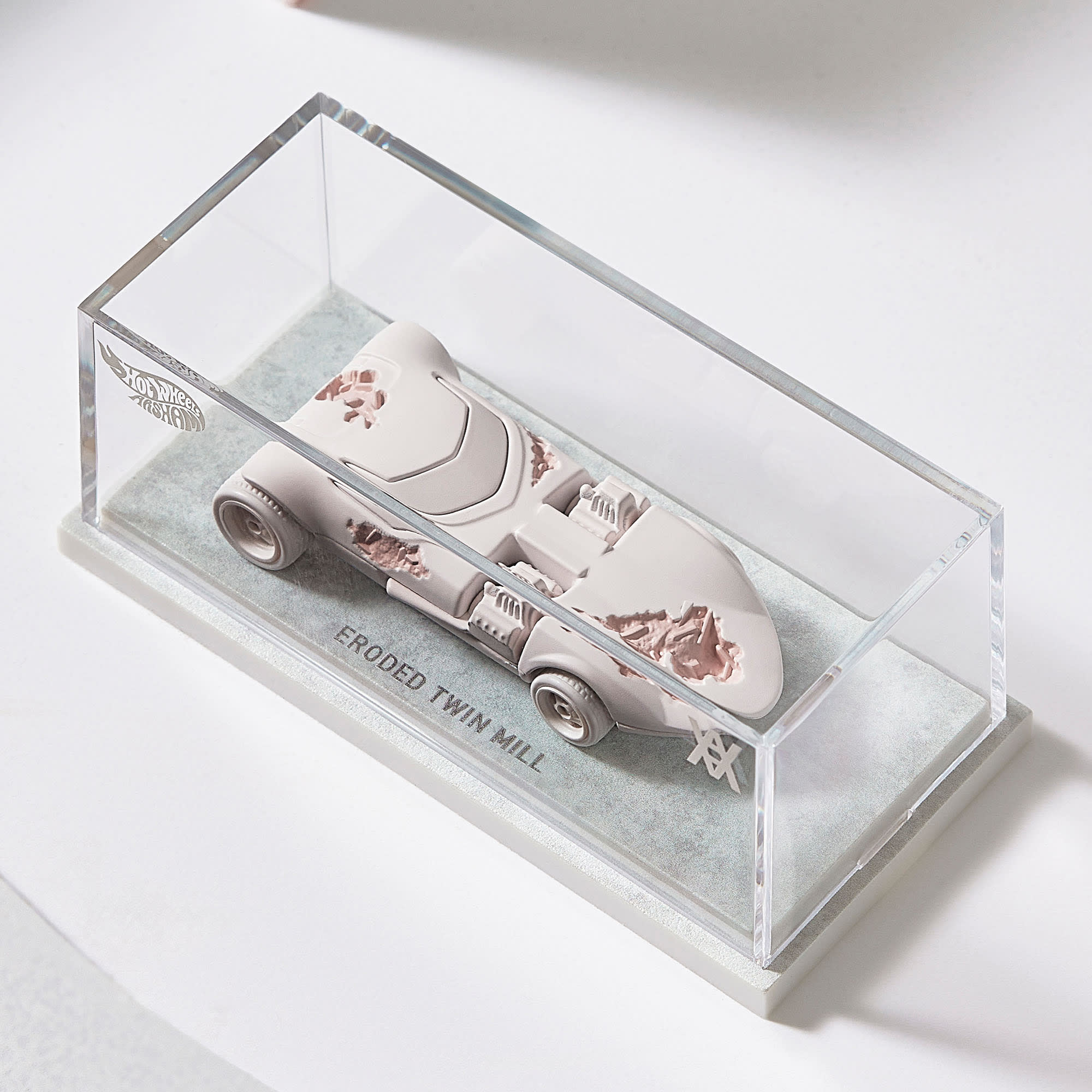 Hot Wheels x Daniel Arsham Eroded Twin Mill - Image 14