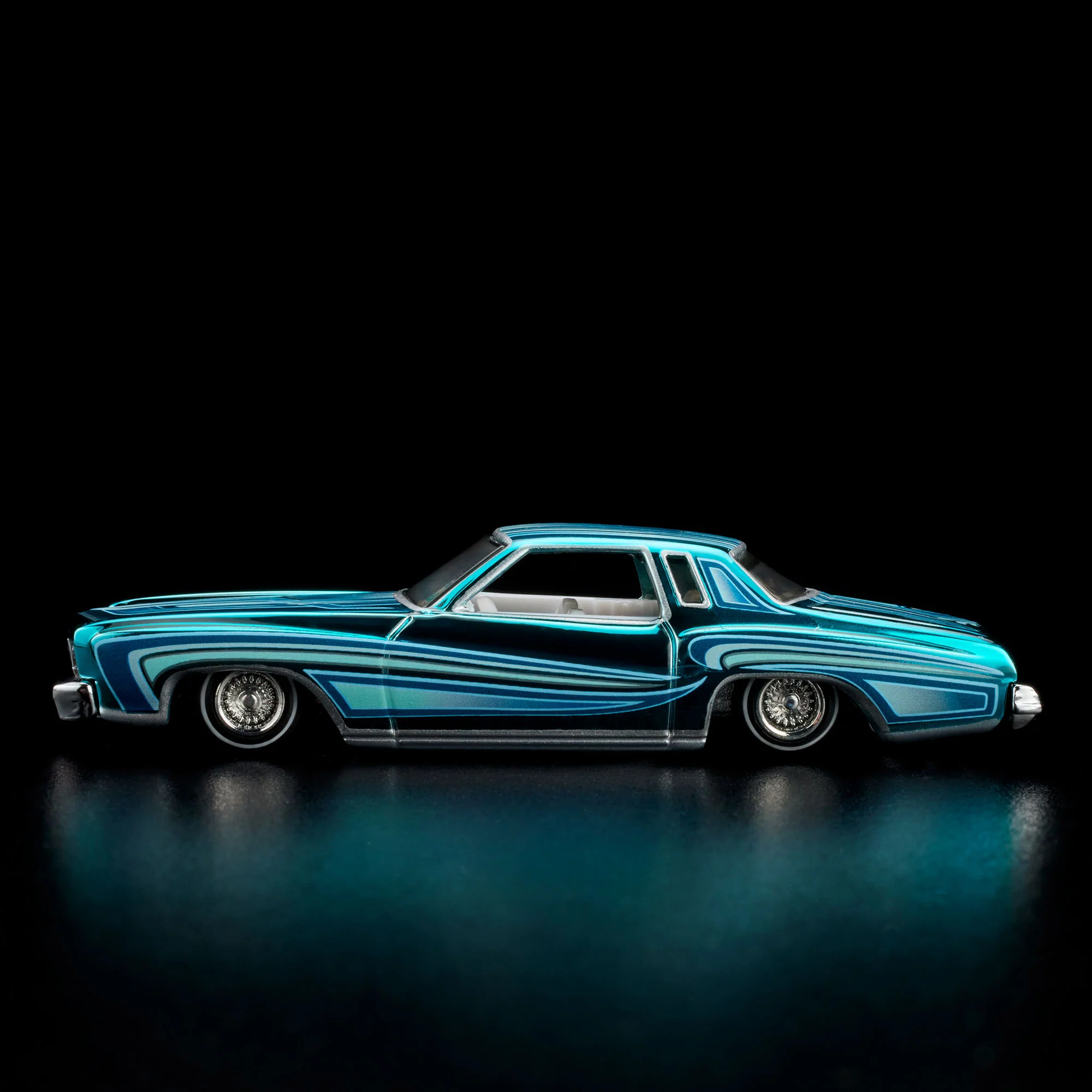 RLC Exclusive 1975 Chevrolet Monte Carlo - Image 10