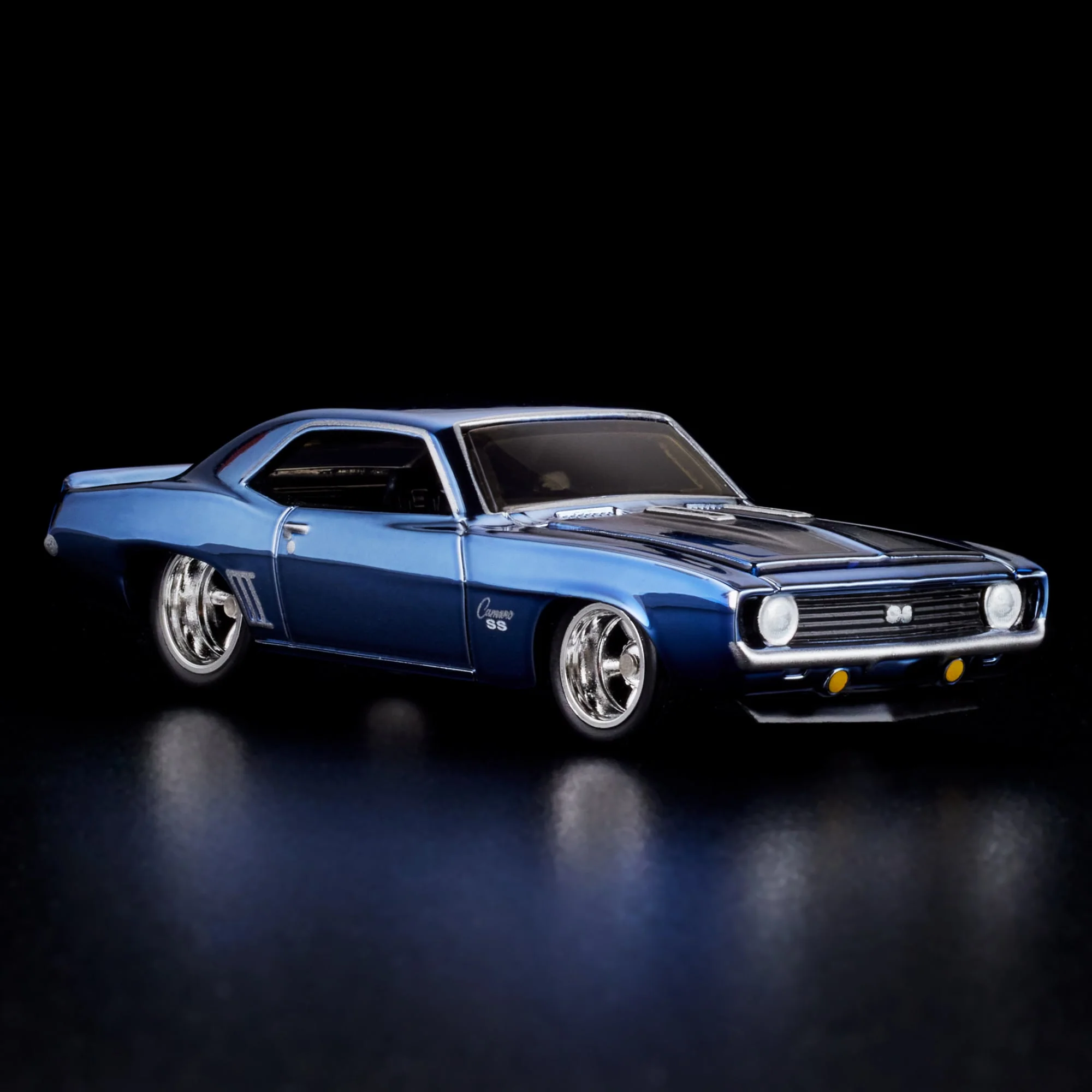 RLC Exclusive 1969 Chevy Camaro SS - Image 3