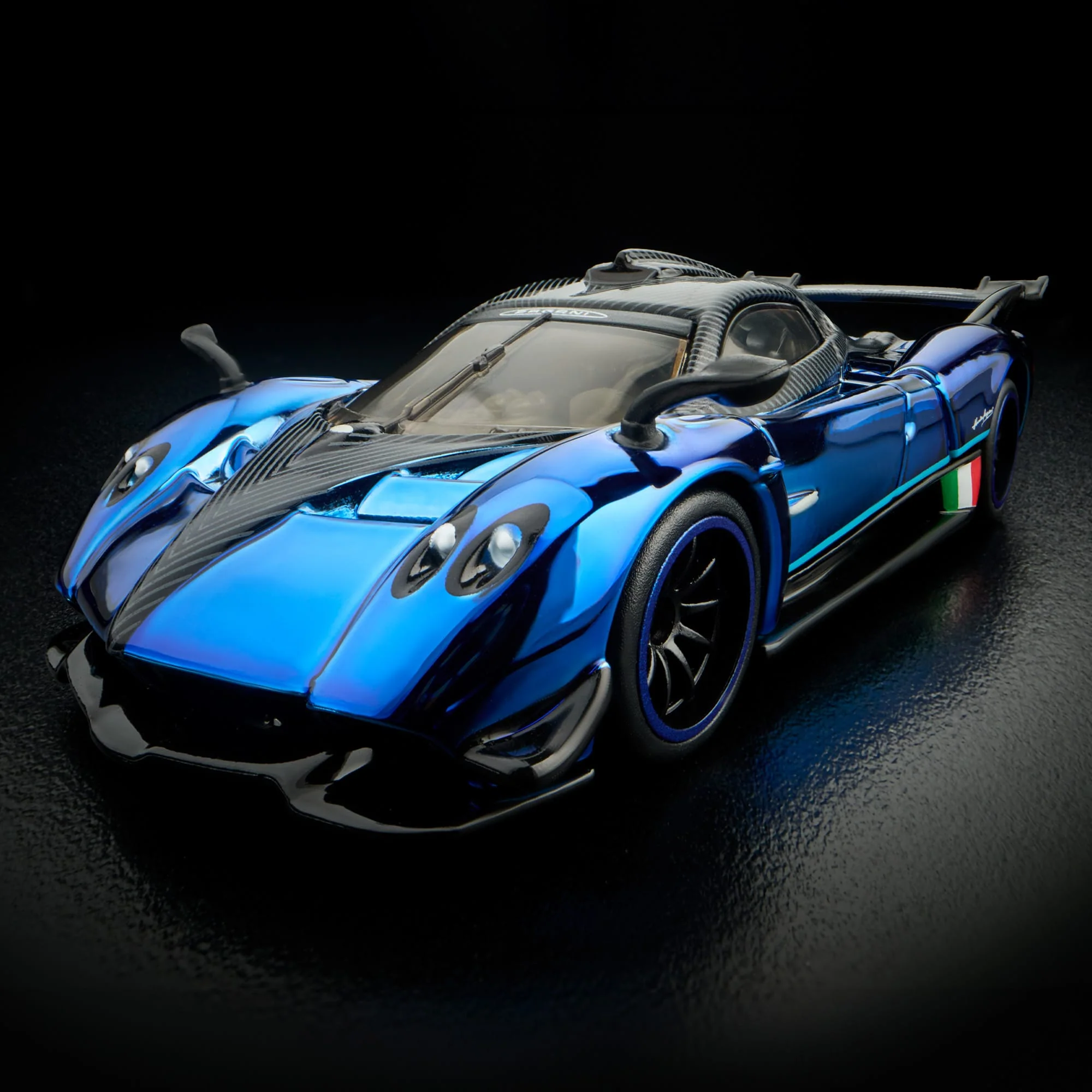 RLC Exclusive 2021 Pagani Huayra R - Image 11