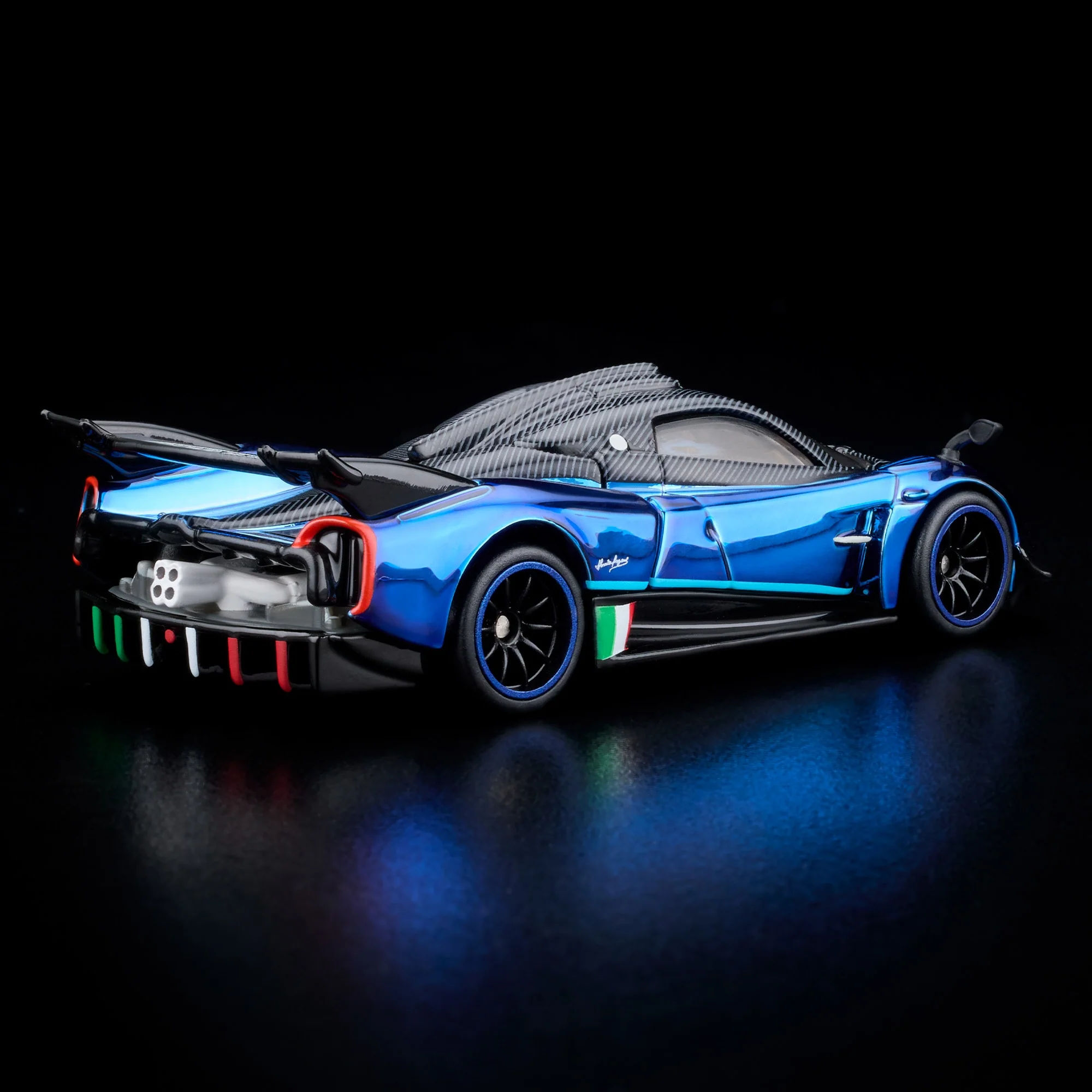 RLC Exclusive 2021 Pagani Huayra R - Image 4