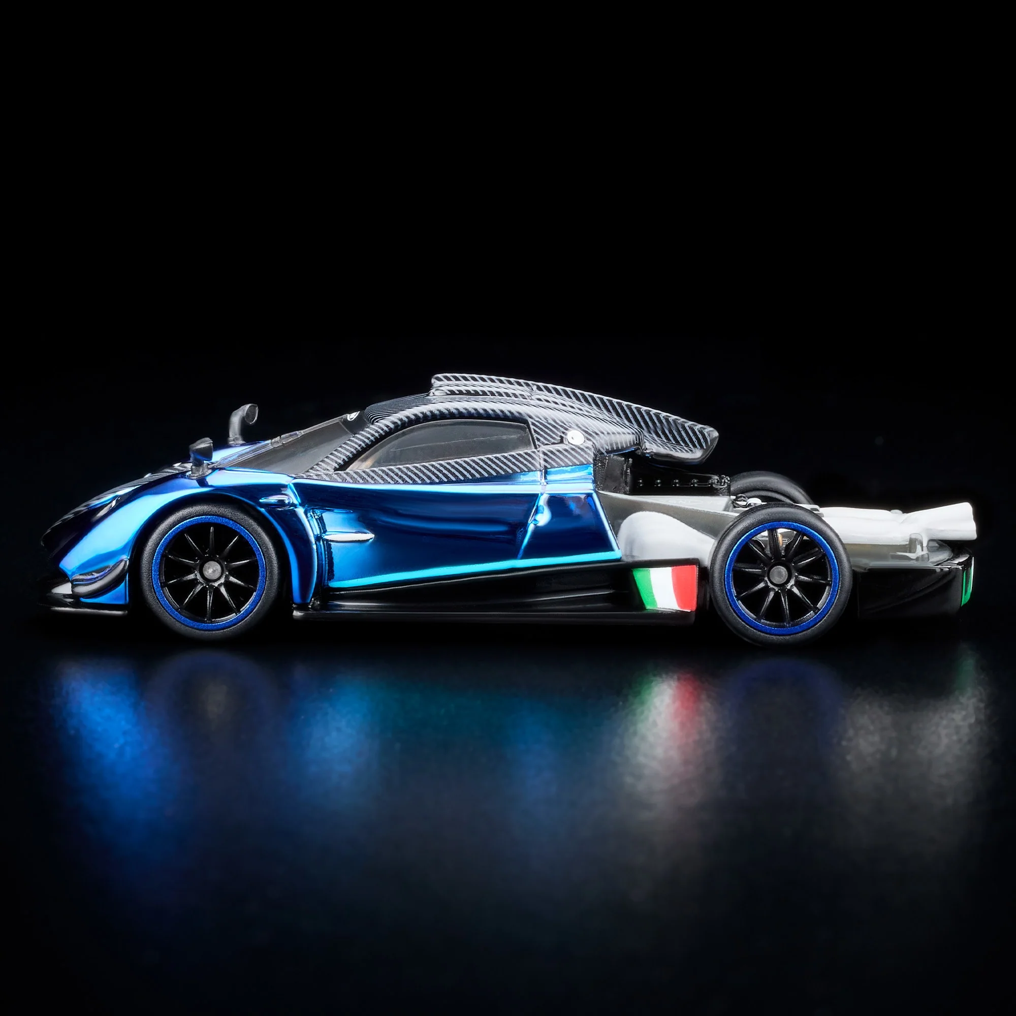 RLC Exclusive 2021 Pagani Huayra R - Image 6