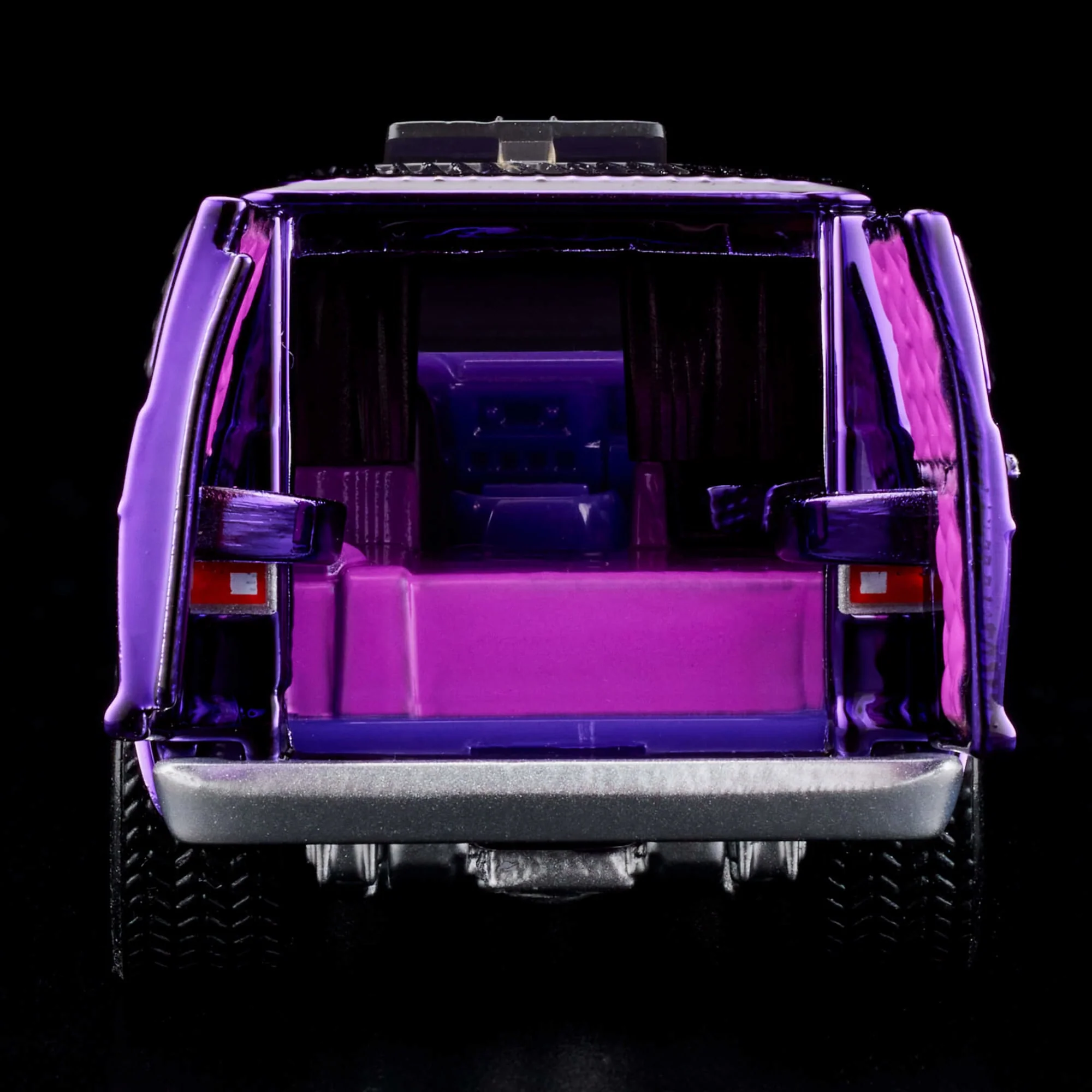 RLC Exclusive ‘70s Dodge Tradesman Van - Image 8