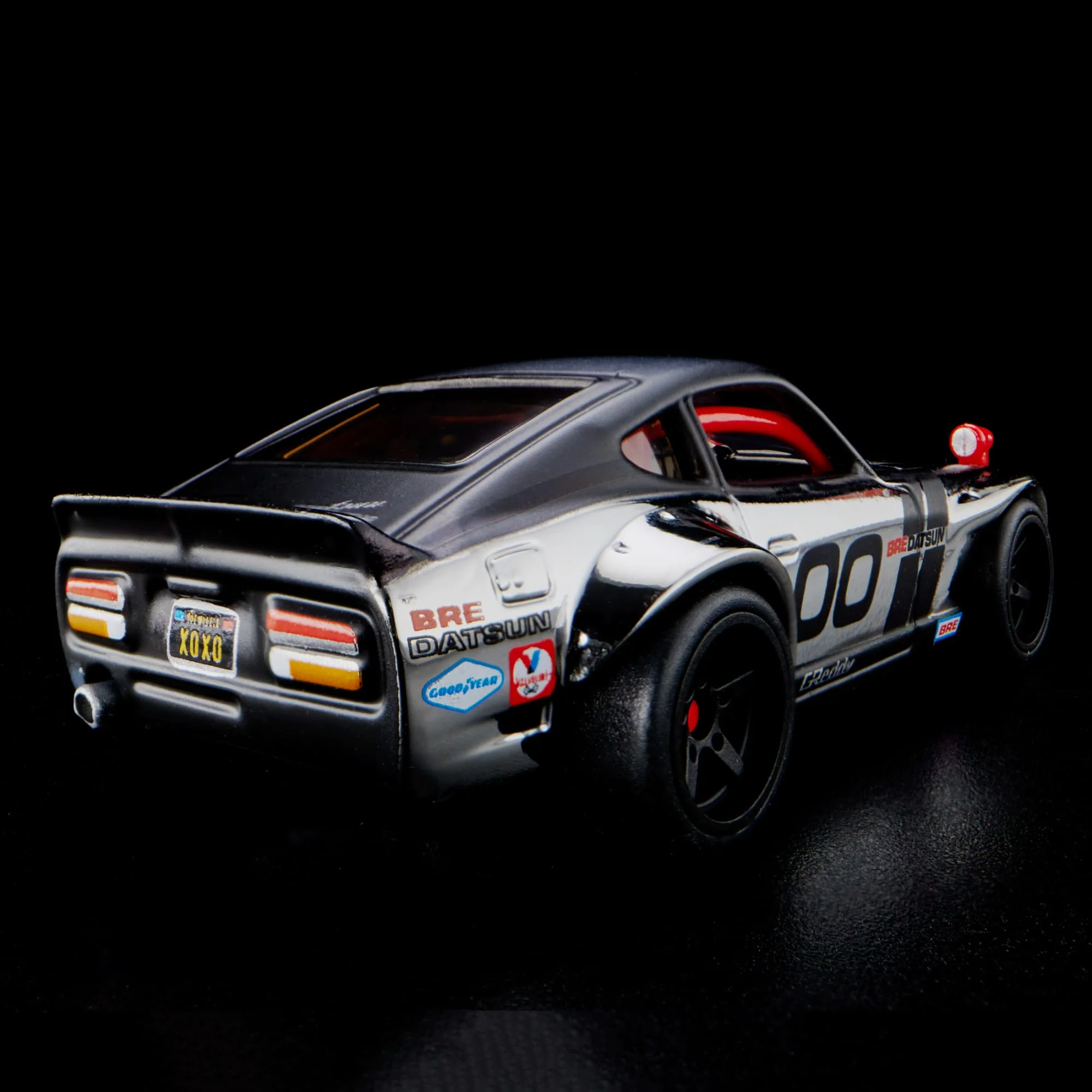 RLC Exclusive Custom ’72 Datsun 240Z - Image 12