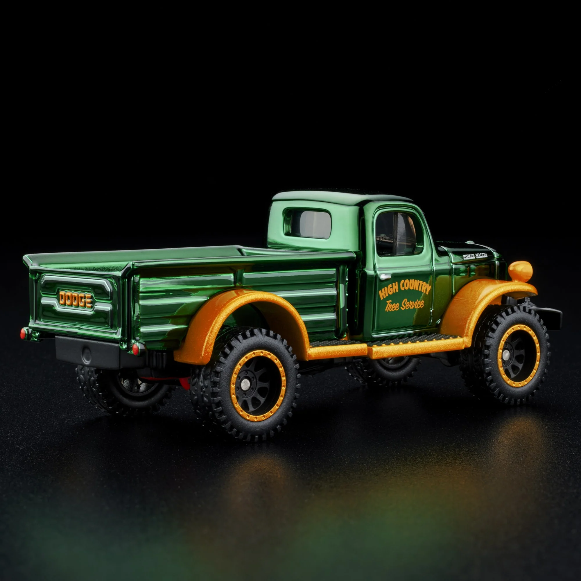 RLC Exclusive Holiday 1952 Dodge Power-Wagon - Image 2