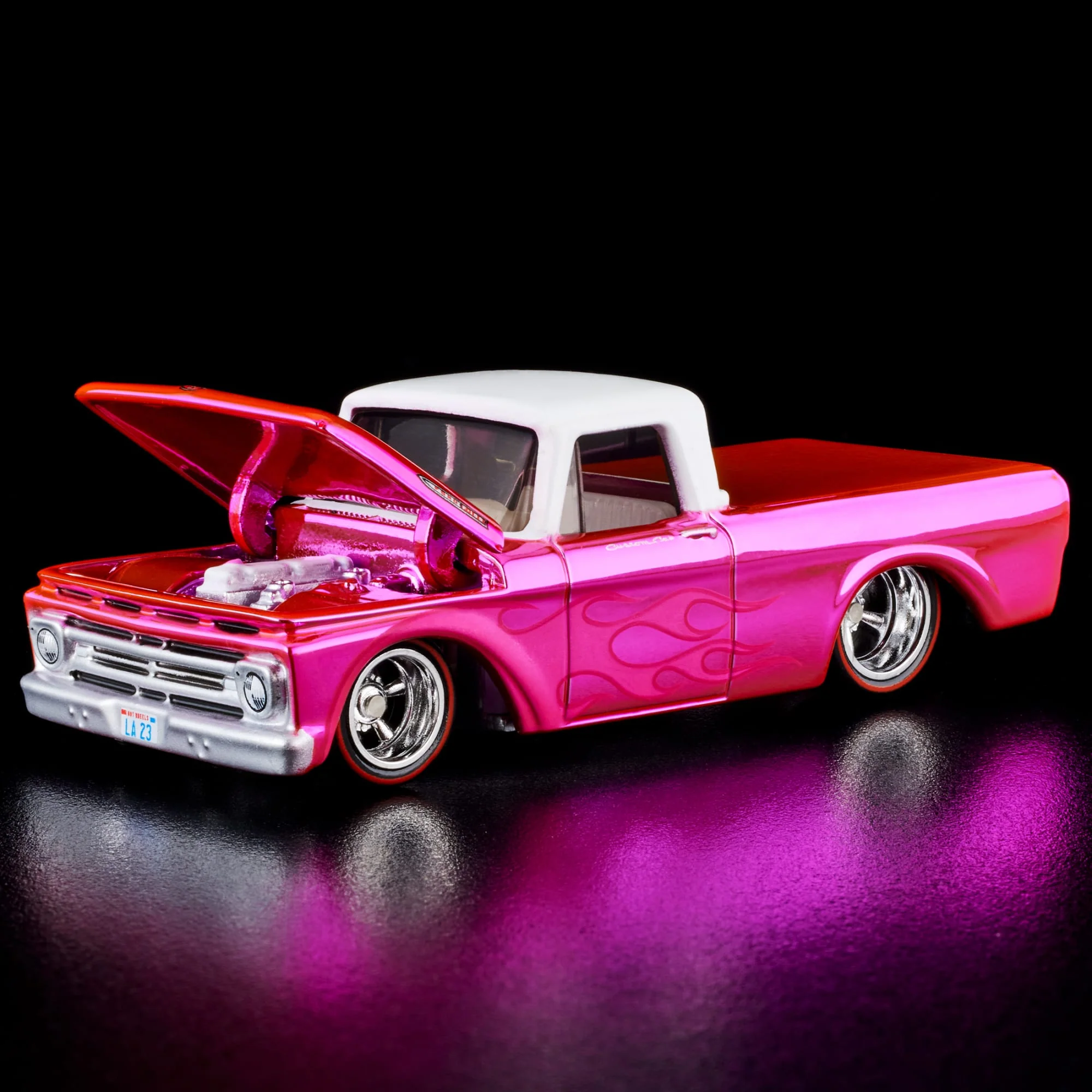 RLC Exclusive Pink Edition 1962 Ford F100 - Image 4